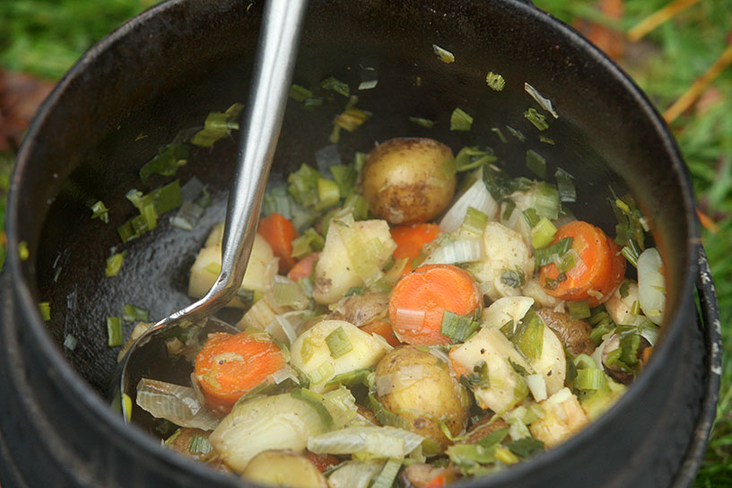 Herfstpotje met champignons, wortels en krieltjes